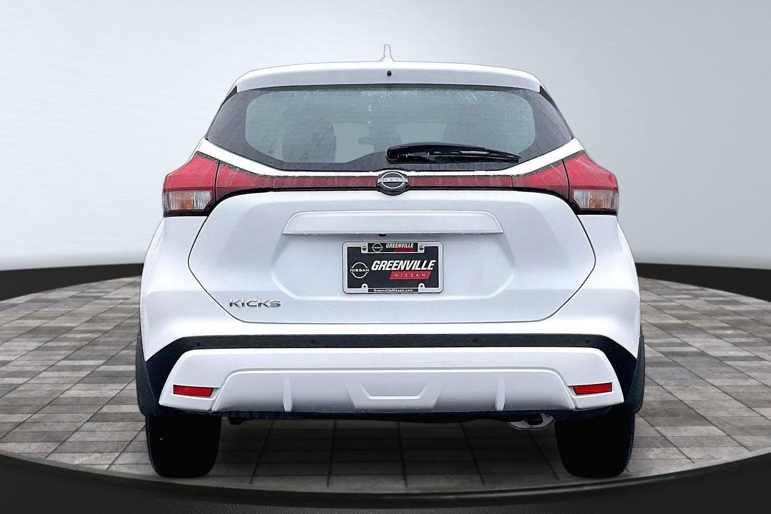 Certified 2024 Nissan Kicks S FWD image 5