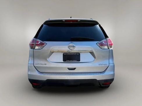 Used 2016 Nissan Rogue SV w/ SV Family Package AWD/4WD image 11