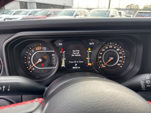 Used 2024 Jeep Wrangler Rubicon image 31
