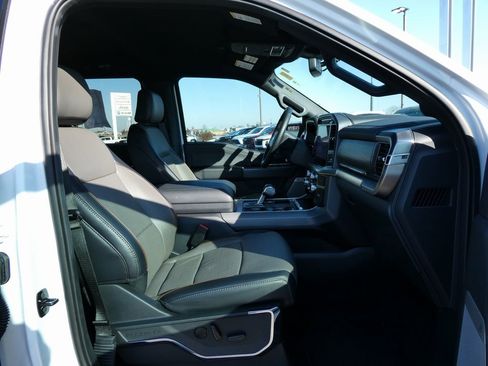 Used 2024 Ford F150 Lariat image 13