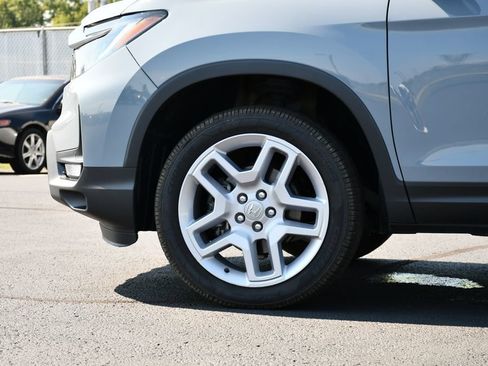 Used 2024 Honda Passport EX-L image 12