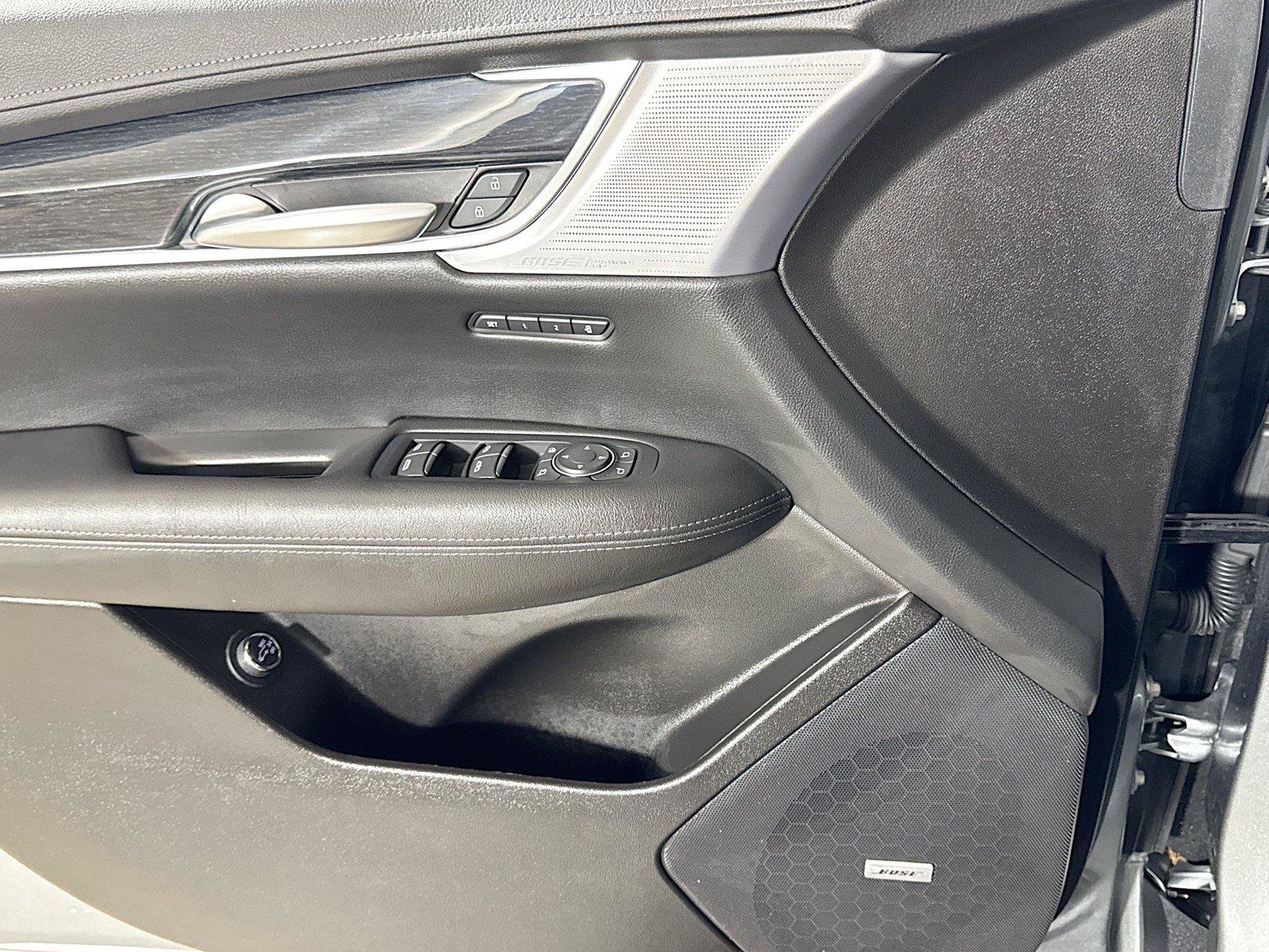 Used 2025 Cadillac XT5 Premium Luxury FWD image 16