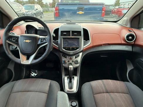 Used 2016 Chevrolet Sonic LT FWD image 3