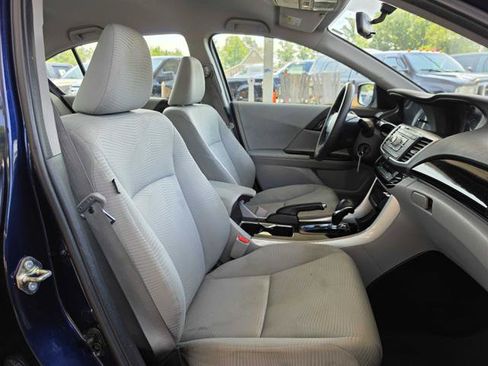 Used 2016 Honda Accord LX image 17