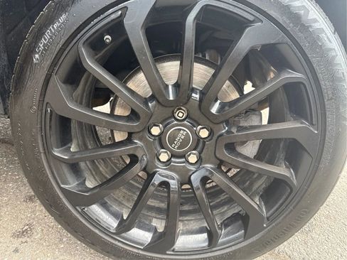 Used 2016 Land Rover Range Rover Sport HSE image 25