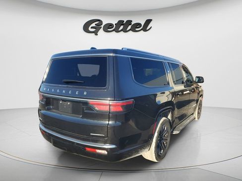 Used 2023 Jeep Wagoneer L Series II image 32