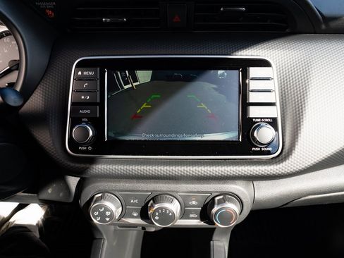 New 2025 Nissan Kicks Play S image 15