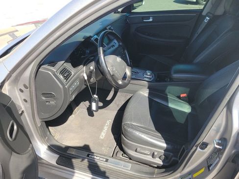 Used 2012 Hyundai Genesis 5.0 R-Spec image 5