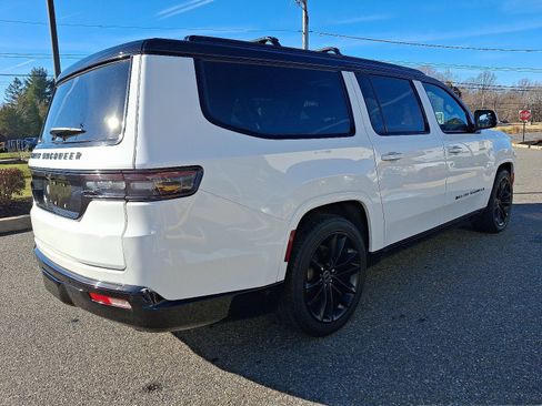 Used 2024 Jeep Grand Wagoneer L Series II w/ Quick Order Packagew 28T image 4