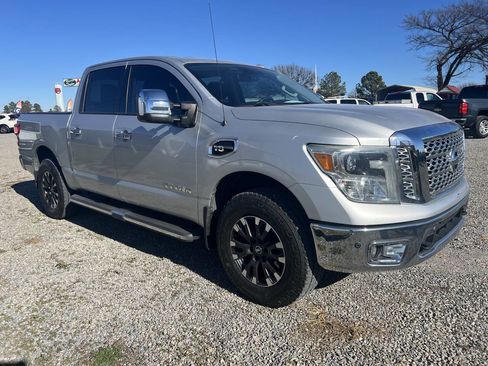 Used 2017 Nissan Titan SL w/ Off-Road Package image 1