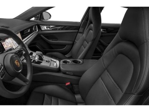 Used 2023 Porsche Panamera Platinum Edition image 9