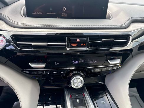 Used 2022 Acura MDX SH-AWD w/ Advance Package image 27