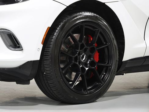 Used 2021 Aston Martin DBX AWD/4WD image 28