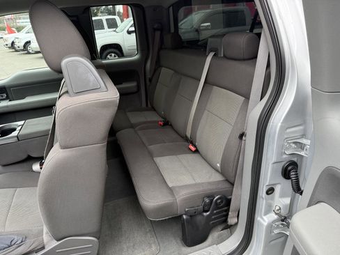 Used 2005 Ford F150 XLT image 9