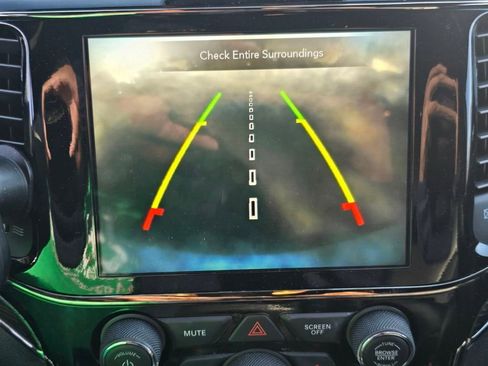 Used 2019 Jeep Grand Cherokee High Altitude image 21