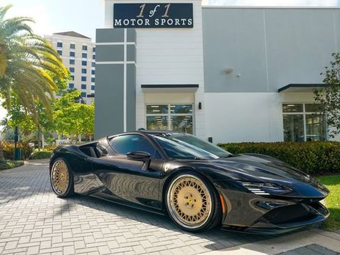 Used 2021 Ferrari SF90 Stradale image 86