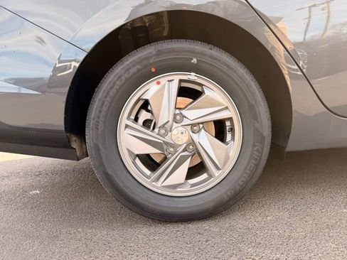 New 2026 Hyundai Elantra SE image 31