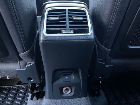 Used 2016 Audi Q3 2.0T Prestige image 16