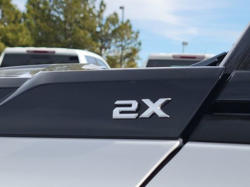 New 2026 GMC Hummer EV 4x4 Crew Cab w/ LPO, Dark Essentials Package image 12