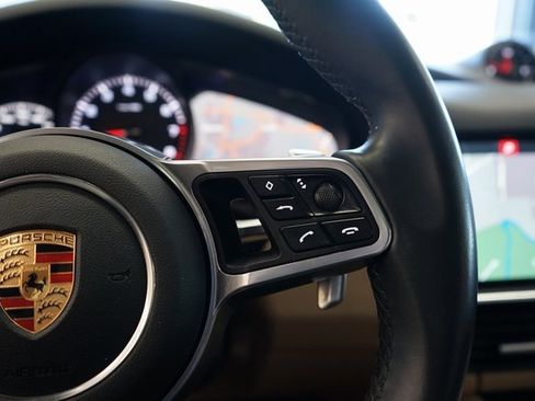 Used 2020 Porsche Cayenne image 34
