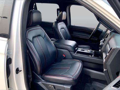 Used 2021 Ford Expedition Limited RWD image 9