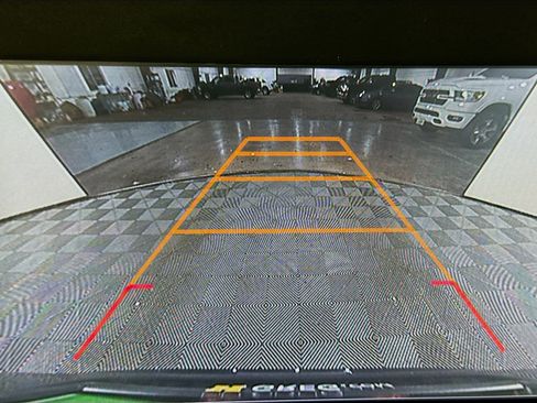 Used 2019 GMC Terrain SLT w/ Preferred Package image 18