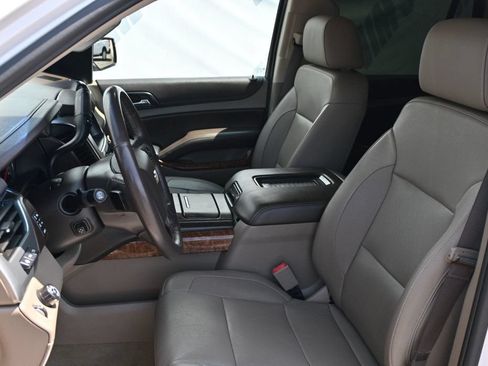 Used 2017 Chevrolet Tahoe Premier RWD image 14