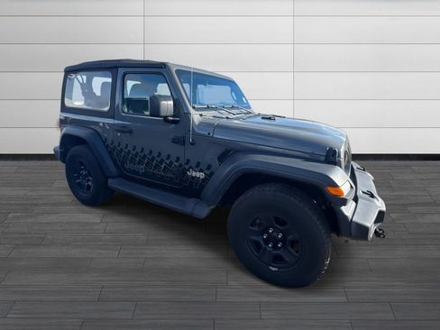 Used 2020 Jeep Wrangler Sport image 3