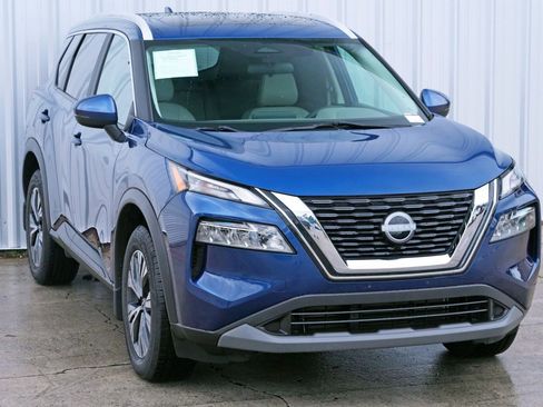 Used 2023 Nissan Rogue SV w/ SV Premium Package image 48