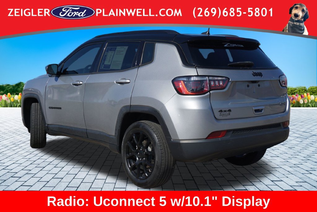Used 2023 Jeep Compass Latitude AWD/4WD image 3