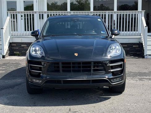 Used 2018 Porsche Macan Turbo AWD/4WD image 9