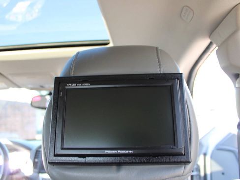 Used 2006 Jeep Grand Cherokee SRT8 w/ SRT Option Group I AWD/4WD image 28