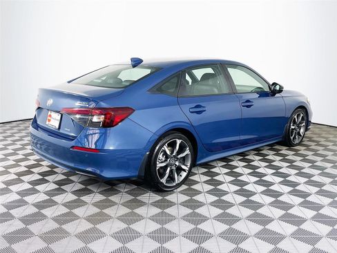 Certified 2025 Honda Civic Sport Touring image 9