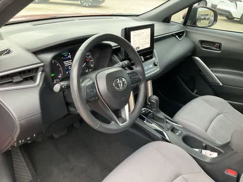 Used 2024 Toyota Corolla Cross AWD Hybrid image 10