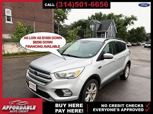 Used 2018 Ford Escape SE w/ SE Sync 3 Package FWD image 1