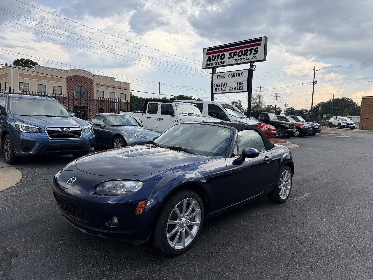 Used 2008 MAZDA MX-5 Miata Grand Touring RWD image 1