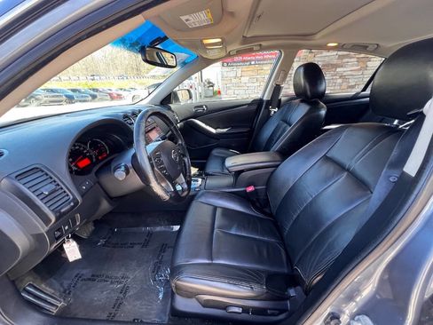 Used 2010 Nissan Altima 2.5 SL w/ SL Pkg image 15