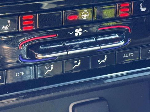 Used 2024 Jeep Grand Cherokee L Laredo image 22