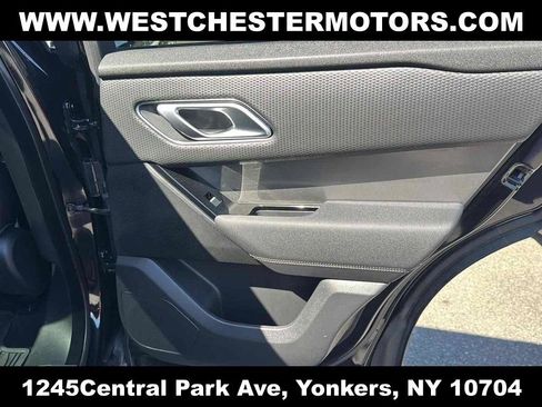 Used 2022 Land Rover Range Rover Velar S AWD/4WD image 17
