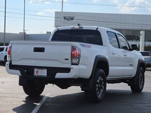 Used 2023 Toyota Tacoma TRD Off-Road w/ TRD Premium Off Road Package AWD/4WD image 5