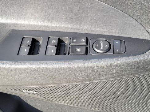 Used 2019 Hyundai Tucson Sport w/ Cargo Package FWD image 26