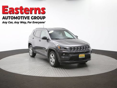 Used 2024 Jeep Compass Latitude AWD/4WD image 46