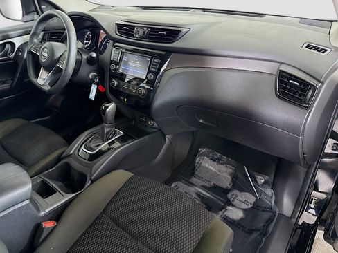 Used 2021 Nissan Rogue Sport S FWD image 29
