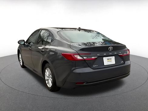 Used 2025 Toyota Camry LE image 11