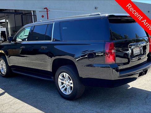 Used 2019 Chevrolet Suburban LT image 6