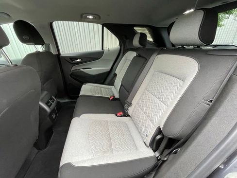 Used 2022 Chevrolet Equinox LT FWD image 26