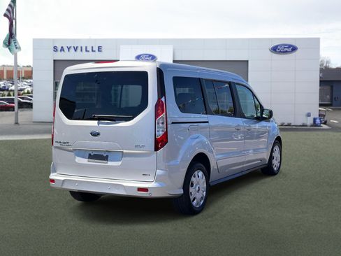 Used 2022 Ford Transit Connect XLT FWD image 5