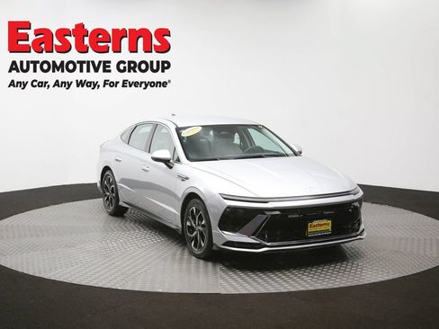 Used 2025 Hyundai Sonata SEL FWD image 50