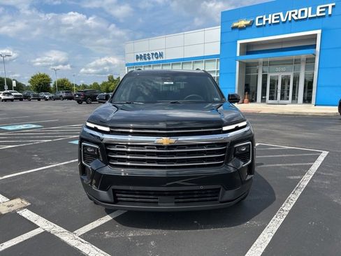 New 2026 Chevrolet Traverse LT w/ Enhanced Driving Package image 8