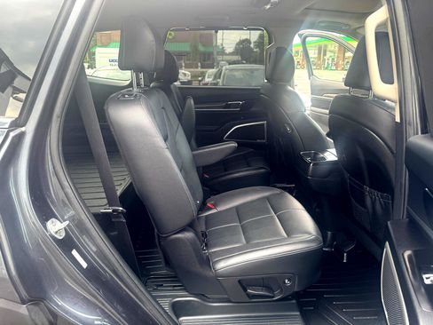 Used 2020 Kia Telluride EX w/ EX Premium Package image 14